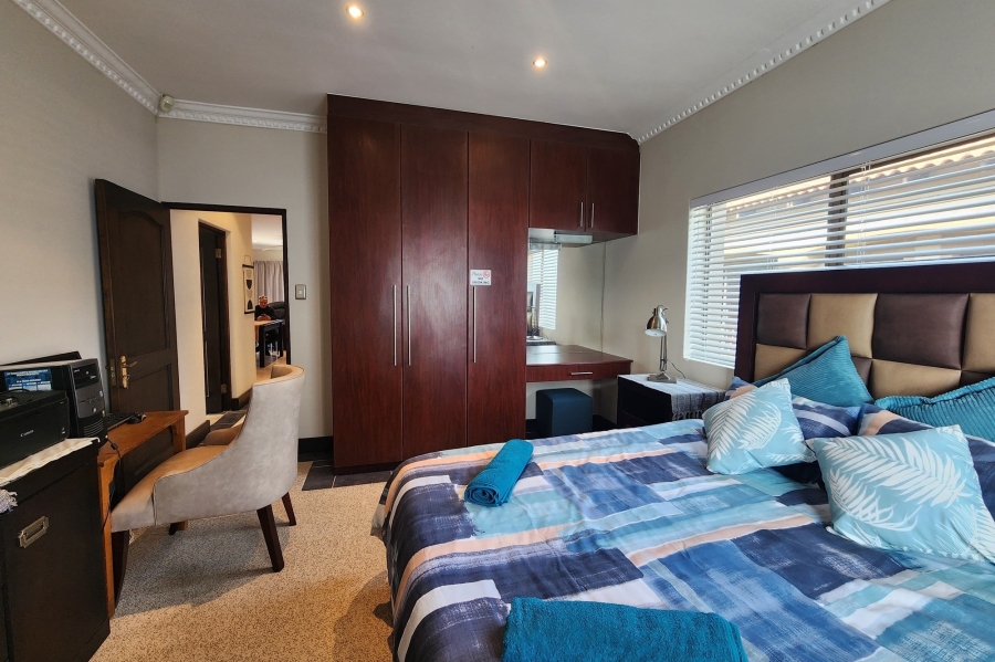 4 Bedroom Property for Sale in Jeffreys Bay Central Eastern Cape